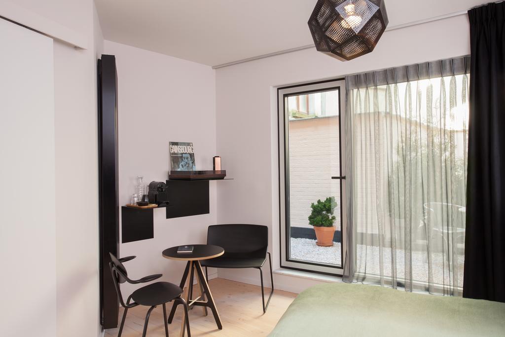 B&B Lucy In The Sky Antwerpen Phòng bức ảnh