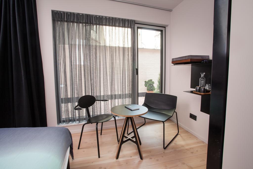 B&B Lucy In The Sky Antwerpen Phòng bức ảnh